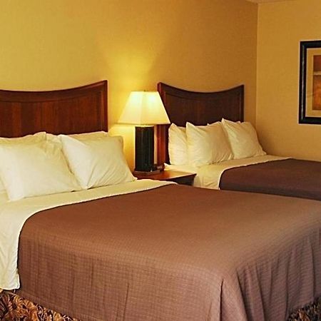 Trade Winds Central Inn Tulsa Værelse billede