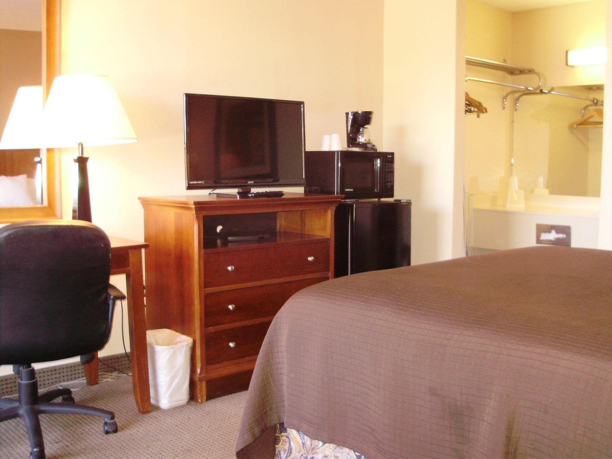 Trade Winds Central Inn Tulsa Eksteriør billede
