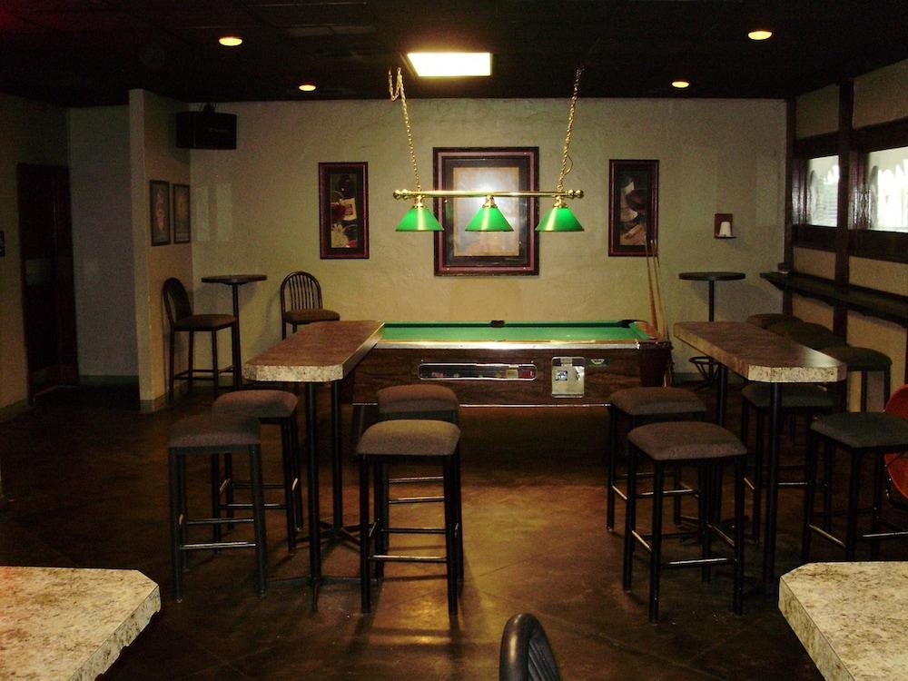 Trade Winds Central Inn Tulsa Eksteriør billede