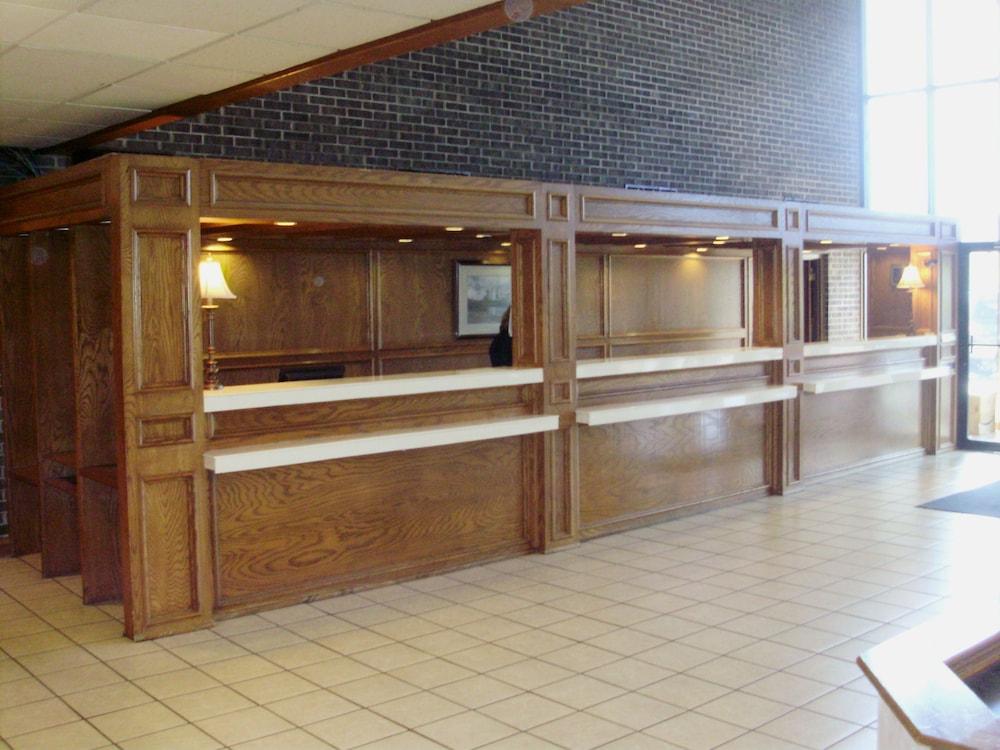 Trade Winds Central Inn Tulsa Eksteriør billede