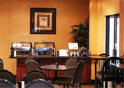 Trade Winds Central Inn Tulsa Restaurant billede